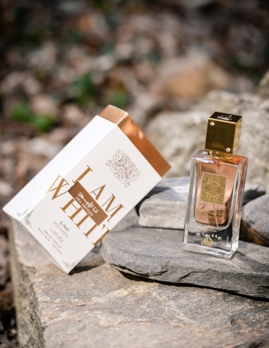 Parfum arabesc Ana Abiyedh Poudree pentru femei cu miros dulce din gama Lattafa.